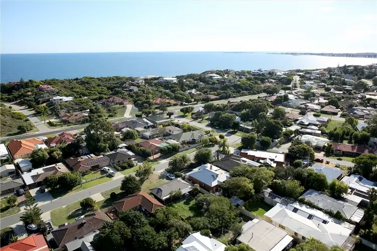 Fifth view of Homely house listing, 8 Regehr Street, Warnbro WA 6169