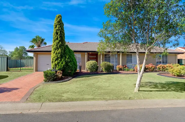 6 Byron Bay Close, Hoxton Park NSW 2171