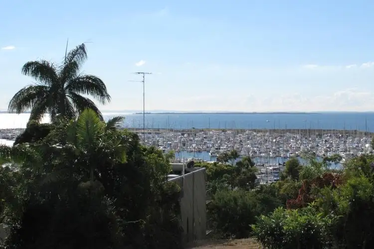 98 Oceana Terrace, Manly QLD 4179