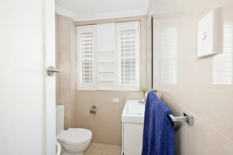 Sixth view of Homely apartment listing, 3/32 Curlewis Street, Bondi Beach NSW 2026