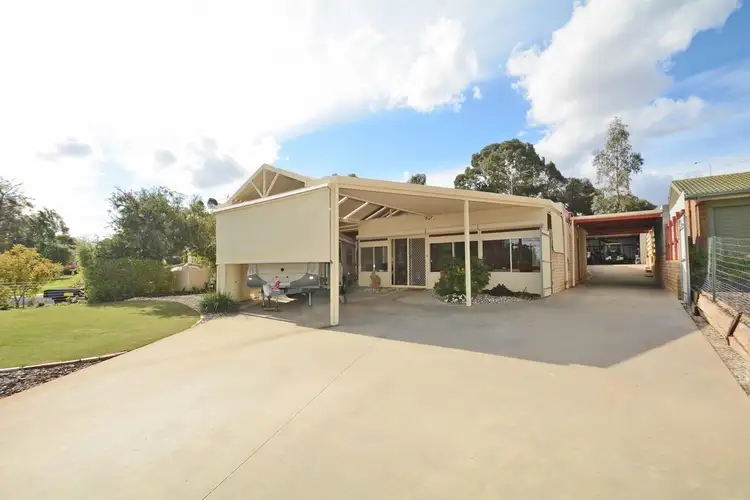 Second view of Homely house listing, 25 Riverview Drive, Dareton NSW 2717