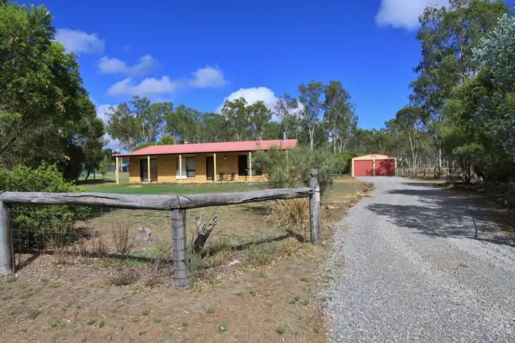 26 McGinley Rd, Nanango QLD 4615
