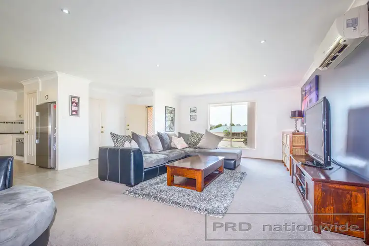 Fifth view of Homely house listing, 2 Mannall Close, Rutherford NSW 2320