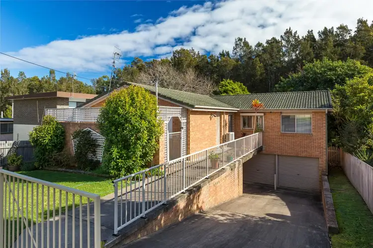 18 Edward Road, Batehaven NSW 2536