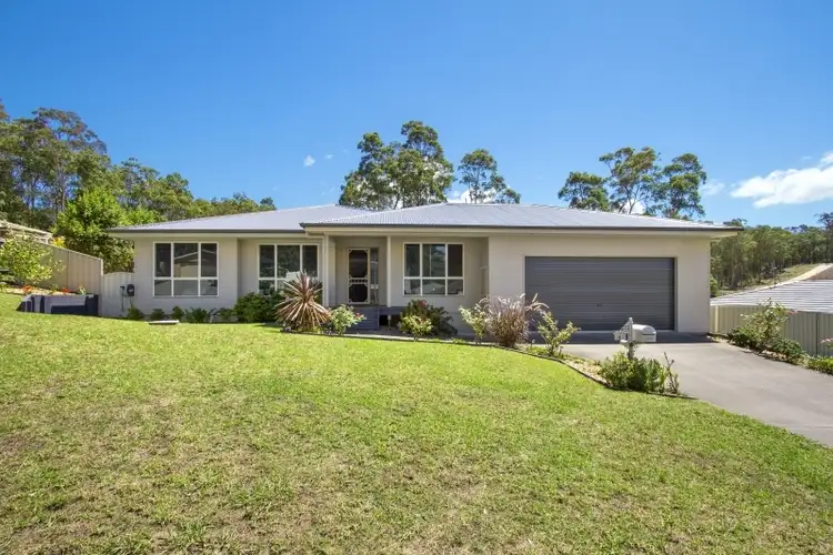 4 Luks Way, Batehaven NSW 2536