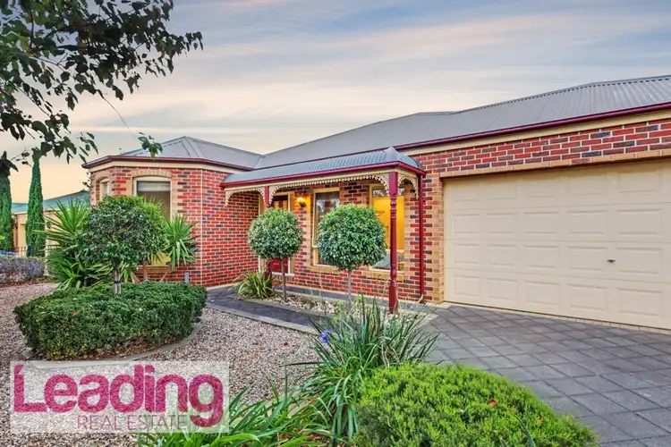 10 Border Boulevard, Sunbury VIC 3429
