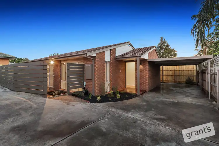 2/27 Amber Crescent, Narre Warren VIC 3805