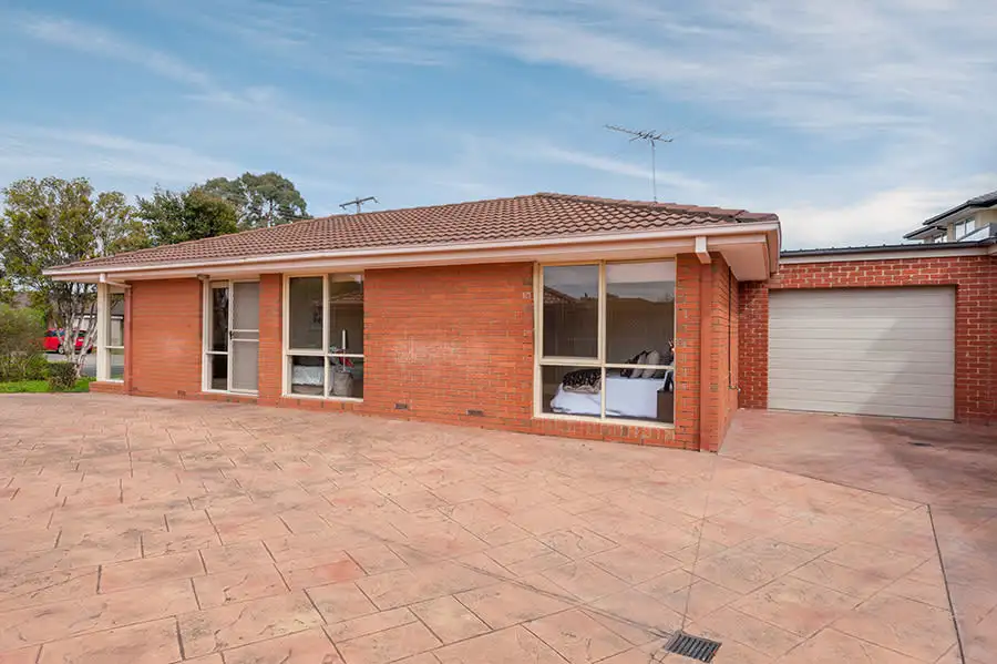 Main view of Homely unit listing, 15 Northleigh Avenue, Craigieburn VIC 3064