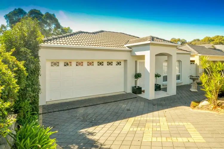 28 Pinnacle Crescent, Flagstaff Hill SA 5159