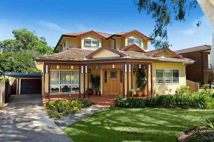 11 Monie Avenue, East Hills NSW 2213