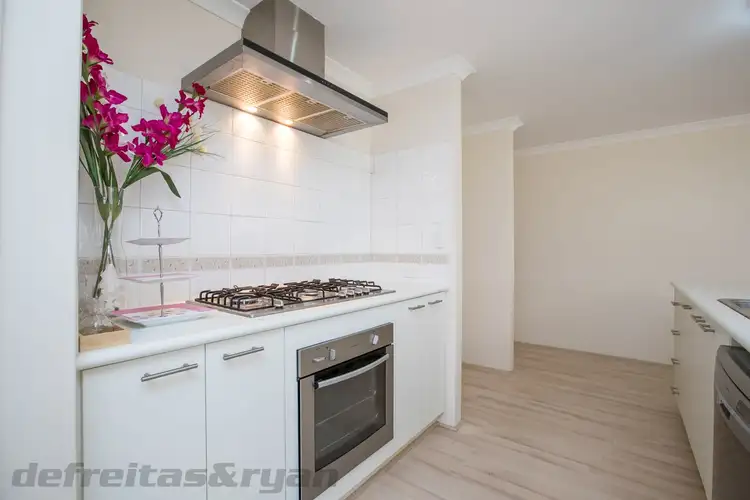 34 Leschenault Loop, Banksia Grove WA 6031