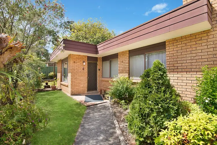 Second view of Homely villa listing, 4/203 Albany Street, Point Frederick NSW 2250