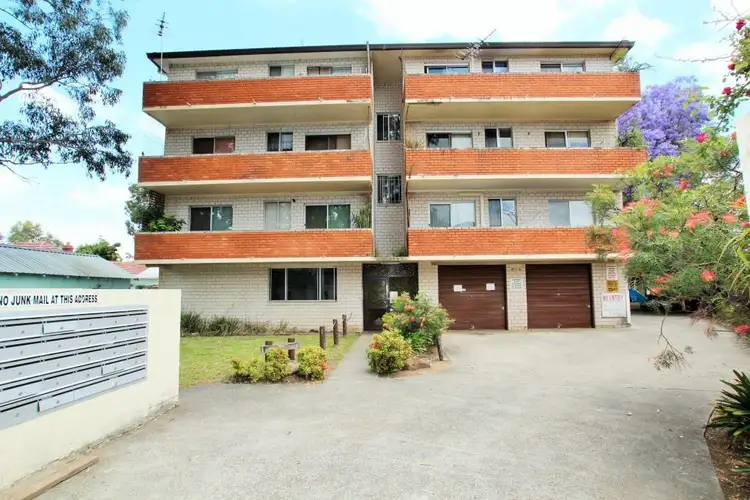 24/1 Waterside Crescent, Carramar NSW 2163