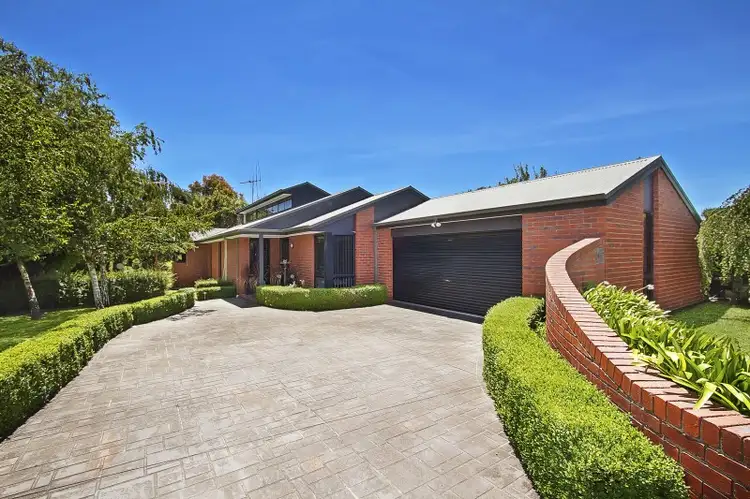 16 Blair Drive, Kyneton VIC 3444