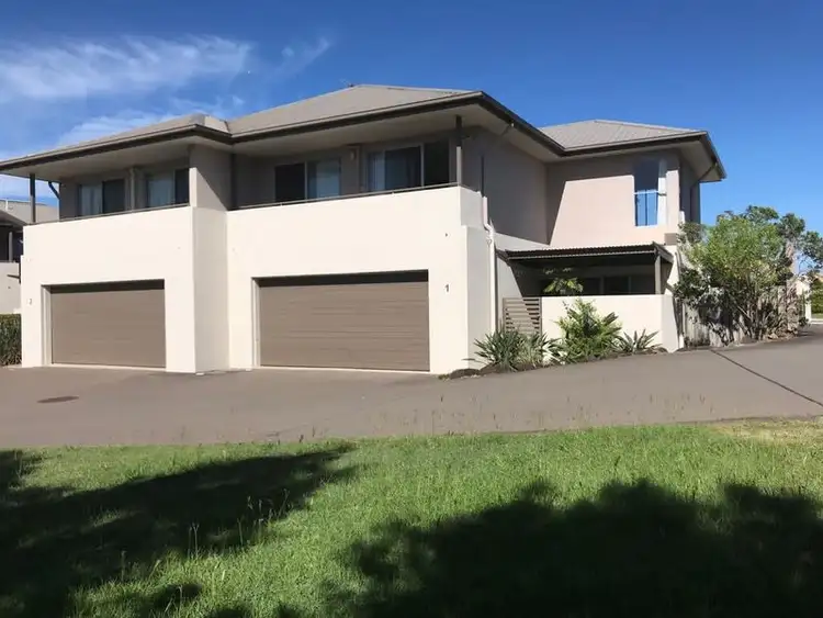 1/215 Benowa Road, Benowa QLD 4217