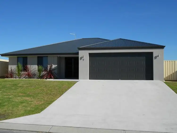 7 Neptune Pass, Mckail WA 6330