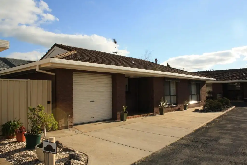 Main view of Homely unit listing, 2/10 Bertha Street, Mount Gambier SA 5290