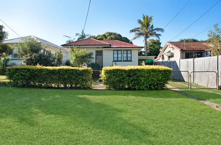 78 Ellen Street, Woody Point QLD 4019