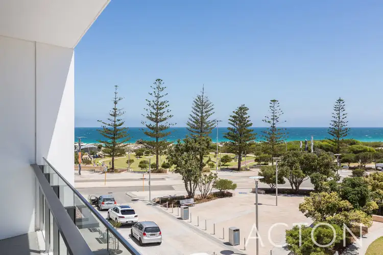 302/17 Freeman Loop, North Fremantle WA 6159