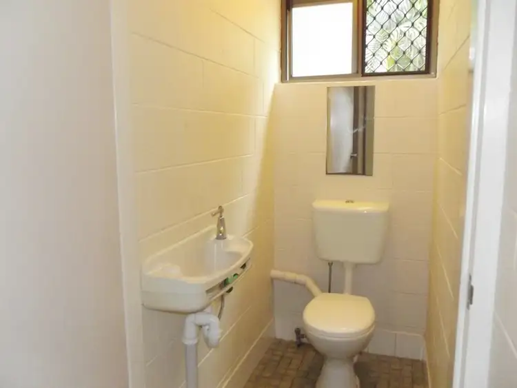 Seventh view of Homely unit listing, 11/16 Old Common Road, Belgian Gardens QLD 4810