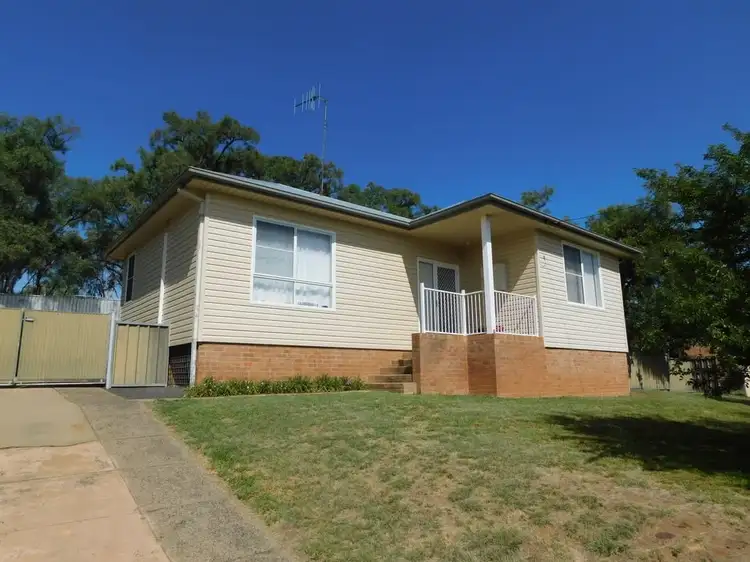 20 Clarke St, Coonabarabran NSW 2357