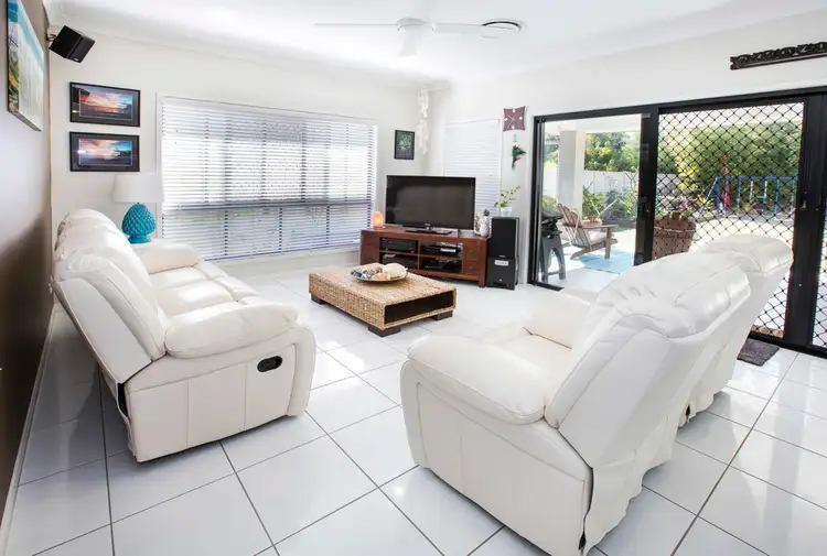 Fifth view of Homely house listing, 14 Freya Ct, Newport QLD 4020