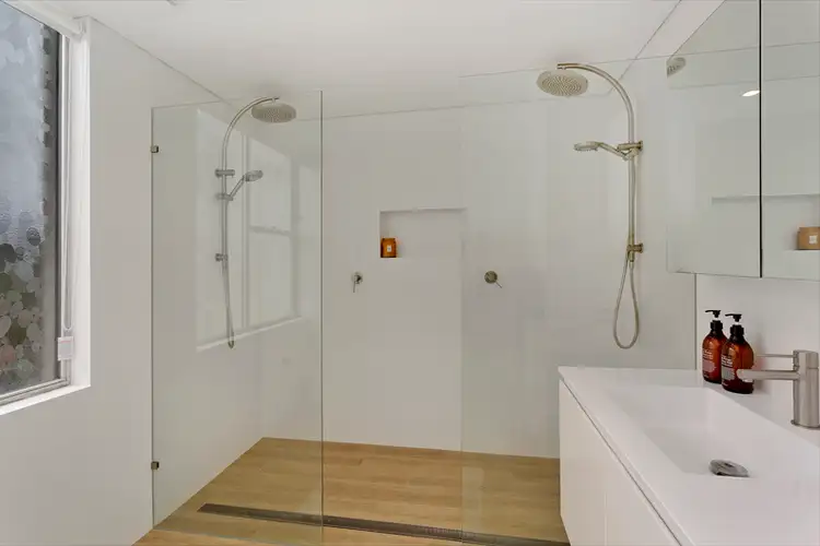 Fifth view of Homely apartment listing, 25/11 Ocean Street, Narrabeen NSW 2101