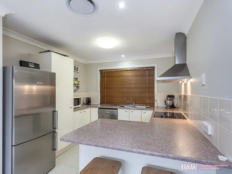 Sixth view of Homely house listing, 2 Jezebel Pl, Kallangur QLD 4503