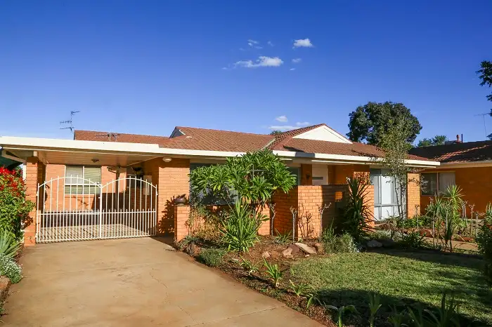 35 Burley Street, Griffith NSW 2680