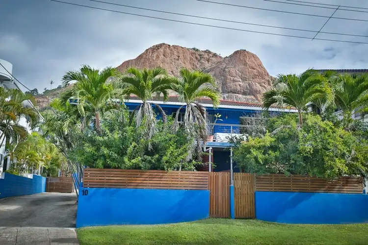 2/10 Paxton Street, North Ward QLD 4810