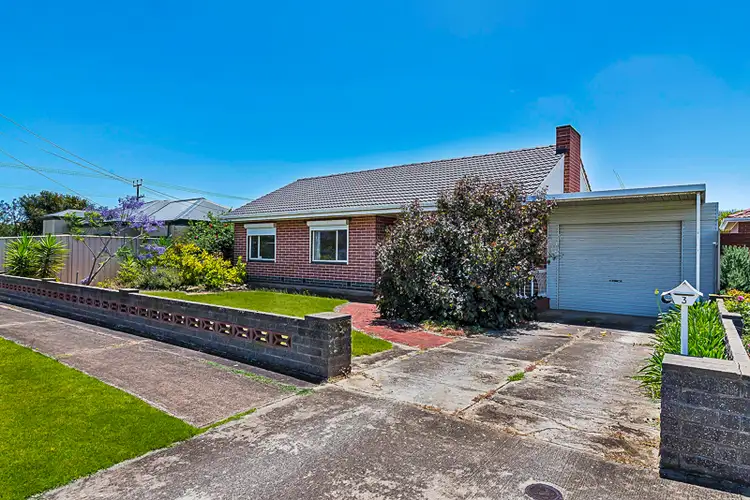 3 Yalpara Avenue, Seaton SA 5023