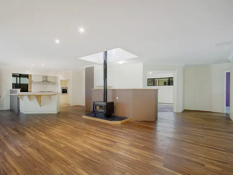 Main view of Homely house listing, 4 Lewes Court, Orelia WA 6167