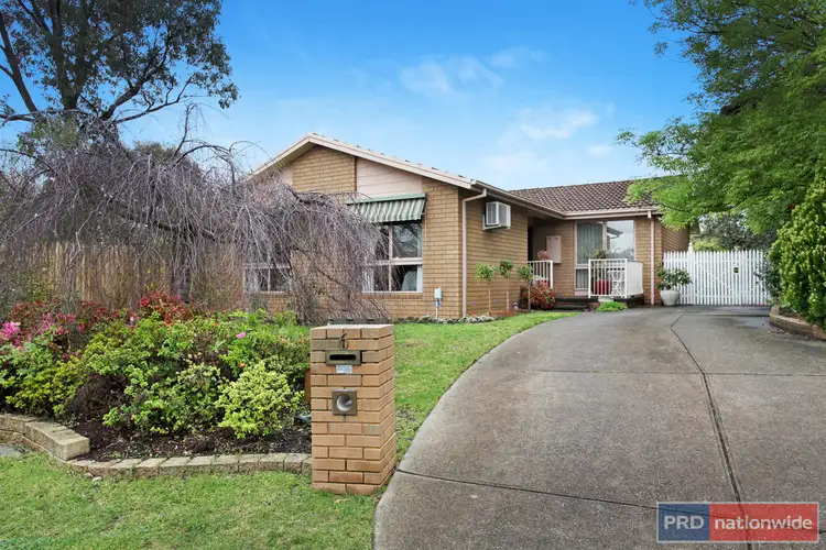 6 Worrowing Court, Kurunjang VIC 3337