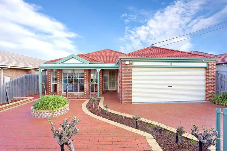 40 Wattle Grove, Reservoir VIC 3073