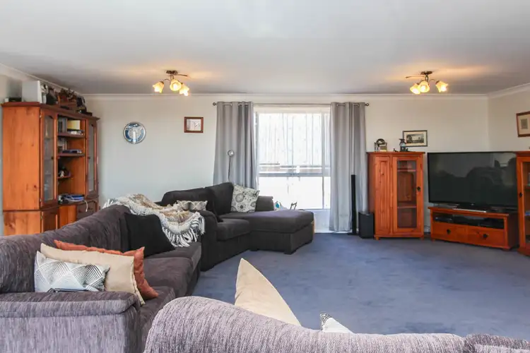 Seventh view of Homely house listing, 6 Augusta Close, Robin Hill NSW 2795