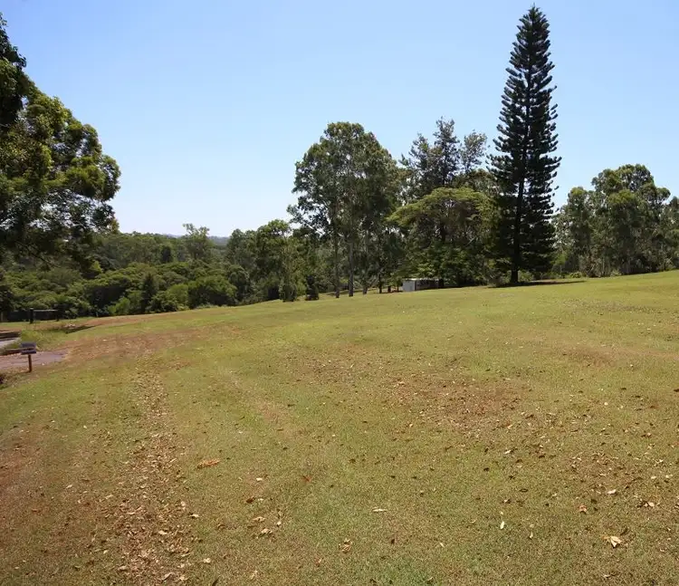 30 Roselea Ave, Southside QLD 4570