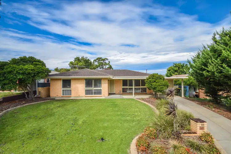 13 Lee Avenue, Happy Valley SA 5159