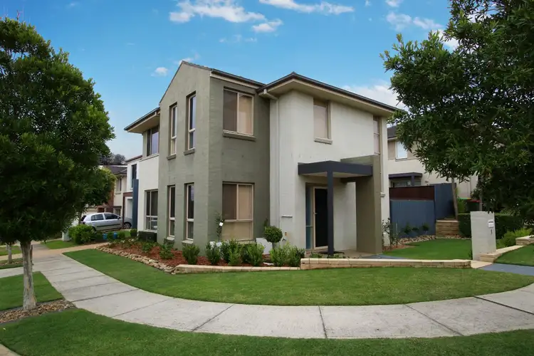 1 Neva Street, Glenfield NSW 2167