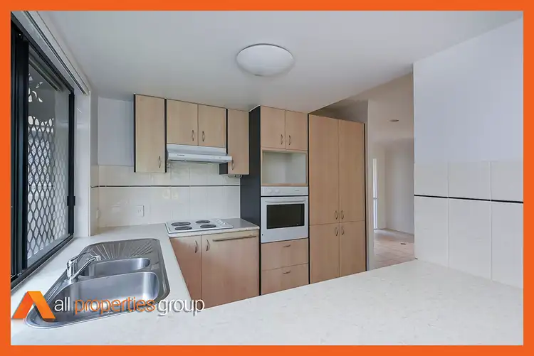 Fifth view of Homely house listing, 2 Clifford Close, Kuraby QLD 4112