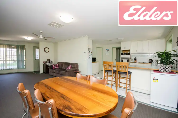 Fifth view of Homely unit listing, 2/8 Lomond Court, Wodonga VIC 3690