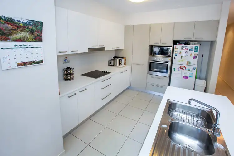 Fourth view of Homely unit listing, 2/13 Louis Street, Redcliffe QLD 4020