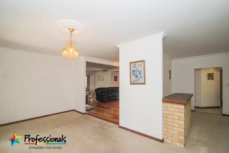 Fourth view of Homely house listing, 5 Topaz Ct, Mount Richon WA 6112