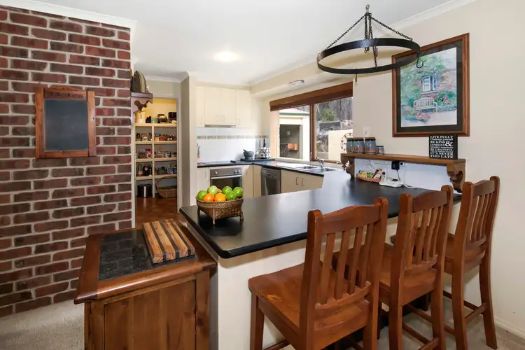 Second view of Homely house listing, 32 Palmer Court, Scarsdale VIC 3351