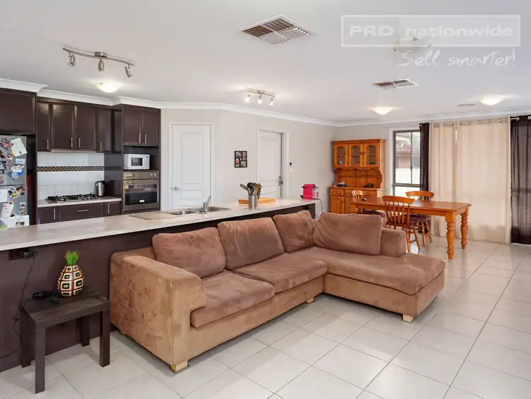 Sixth view of Homely house listing, 61 Undurra Drive, Glenfield Park NSW 2650