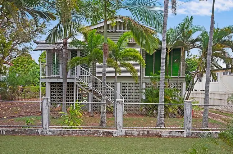 6 STAGPOLE STREET, West End QLD 4810