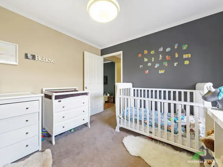 Seventh view of Homely house listing, 17 Meredith Close, Narre Warren South VIC 3805