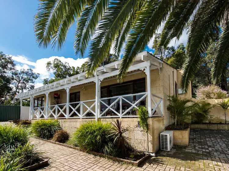 5 Balga Place, Gooseberry Hill WA 6076