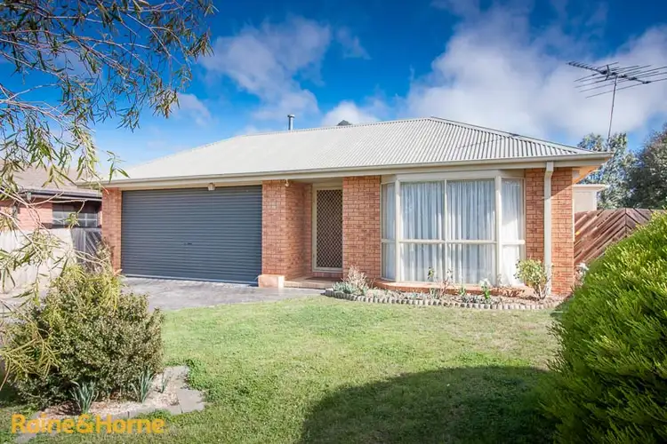 11 Manning Court, Sunbury VIC 3429