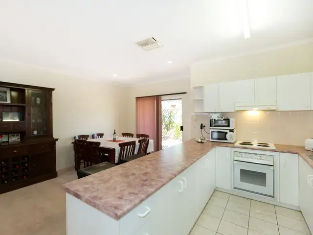 3/8 Patterson Crescent, Larapinta NT 875