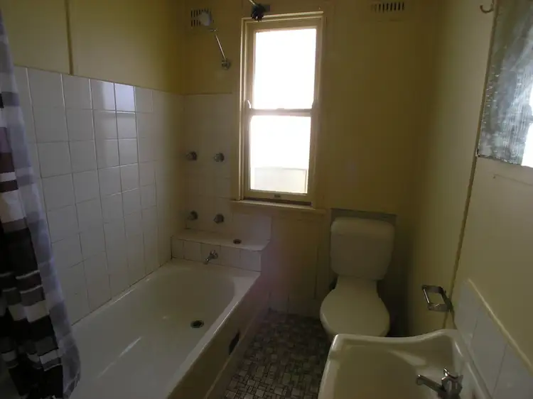 Sixth view of Homely house listing, 7 Chestnut Avenue, Orange NSW 2800